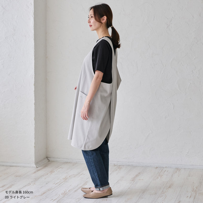 結ぶ手間なし！すっぽり着れるクロスエプロン