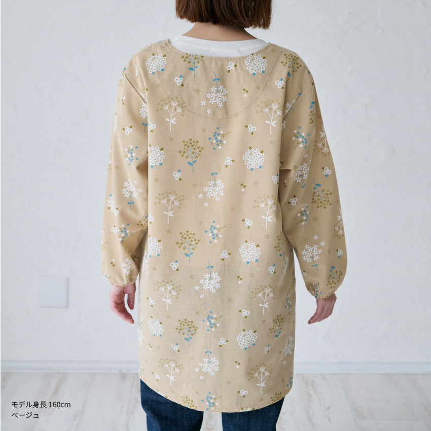 ゆったりとした着心地のおしゃれな割烹着