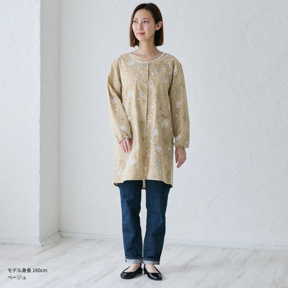 ゆったりとした着心地のおしゃれな割烹着