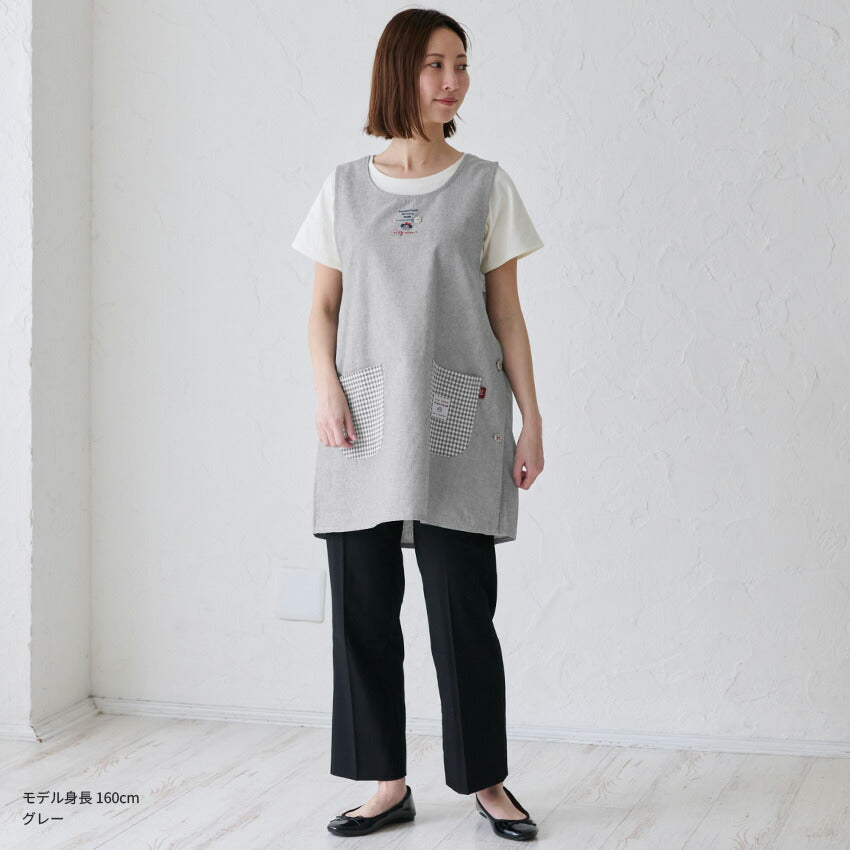 お尻が隠れる可愛い刺繍入りエプロン