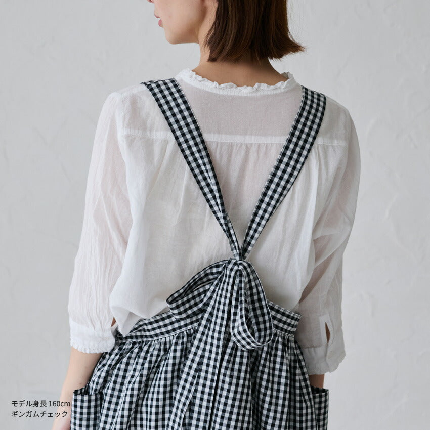 まるで洋服のようなワンピースエプロン