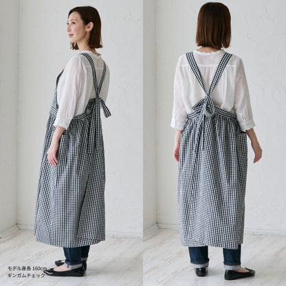 まるで洋服のようなワンピースエプロン