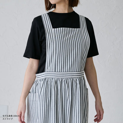 まるで洋服のようなワンピースエプロン