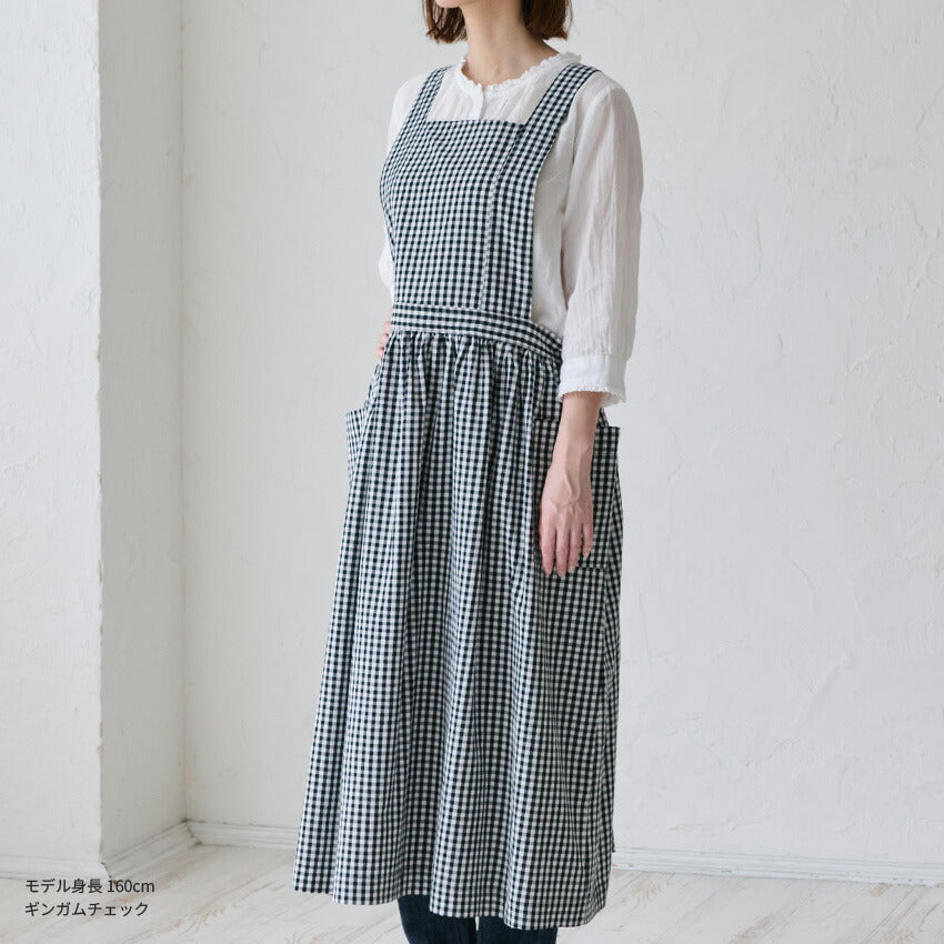 まるで洋服のようなワンピースエプロン