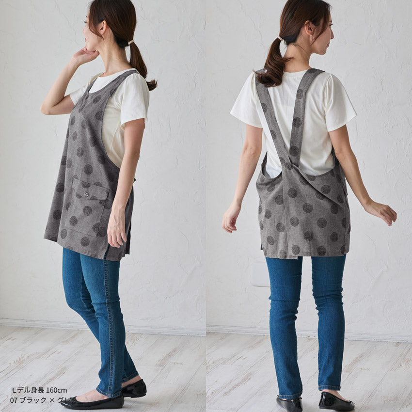 結ぶ手間なし！すっぽり着れるクロスエプロン