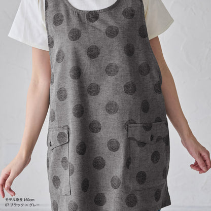 結ぶ手間なし！すっぽり着れるクロスエプロン