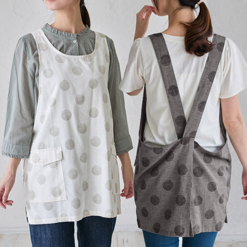 結ぶ手間なし！すっぽり着れるクロスエプロン