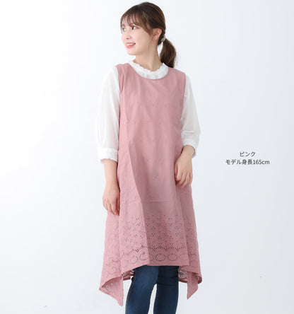 Ｍ〜Ｌサイズ、フラワー刺繍ワンピースタブリエエプロン、ワンピース、エプロン、チュニック、タブリエ、ロング丈、かわいい、可愛い、料理、ギフト、プレゼント、保育士、エプロン、ゆったり、大きいサイズ、大きい、母の日