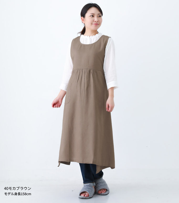 お尻が隠れるふんわりとした綿麻混エプロン