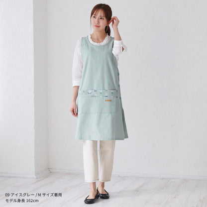 お尻が隠れる花柄エプロンワンピース